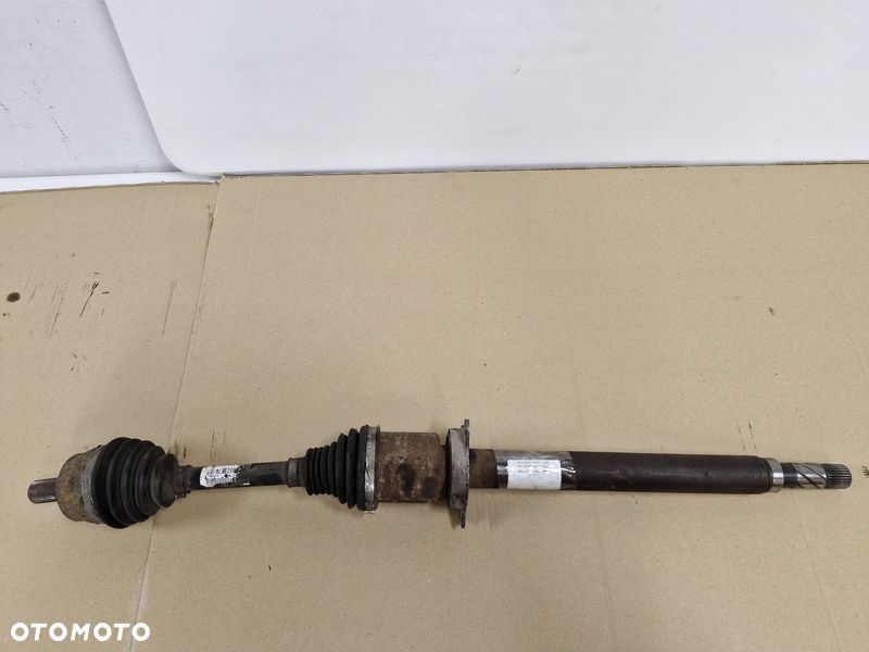 volvo v40 ii 2 2.0 d półoś prawa  przód długa 31437595 - 1