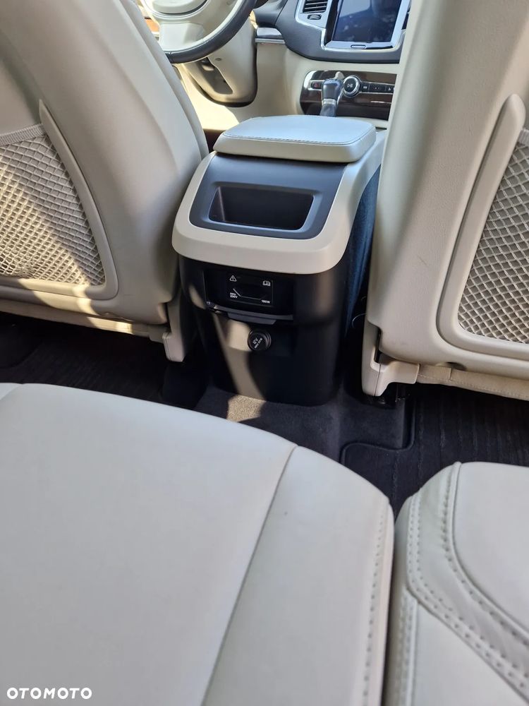 Volvo XC 90 D5 AWD Momentum - 17