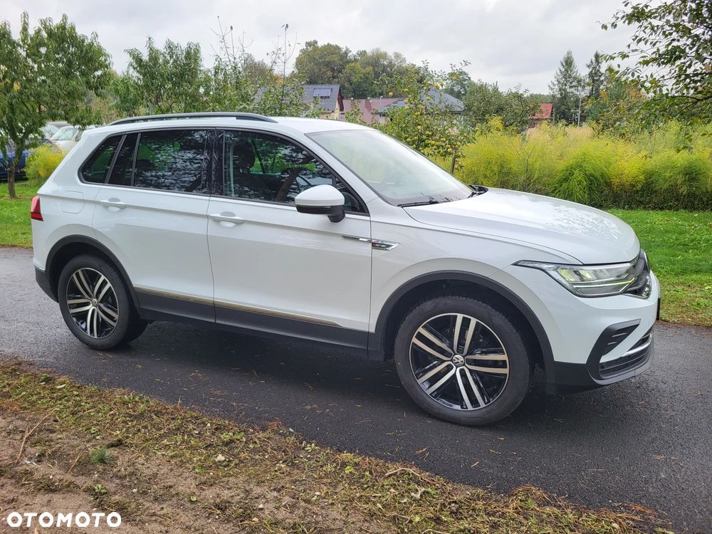 Volkswagen Tiguan 2.0 TDI SCR 4Mot Life DSG - 1