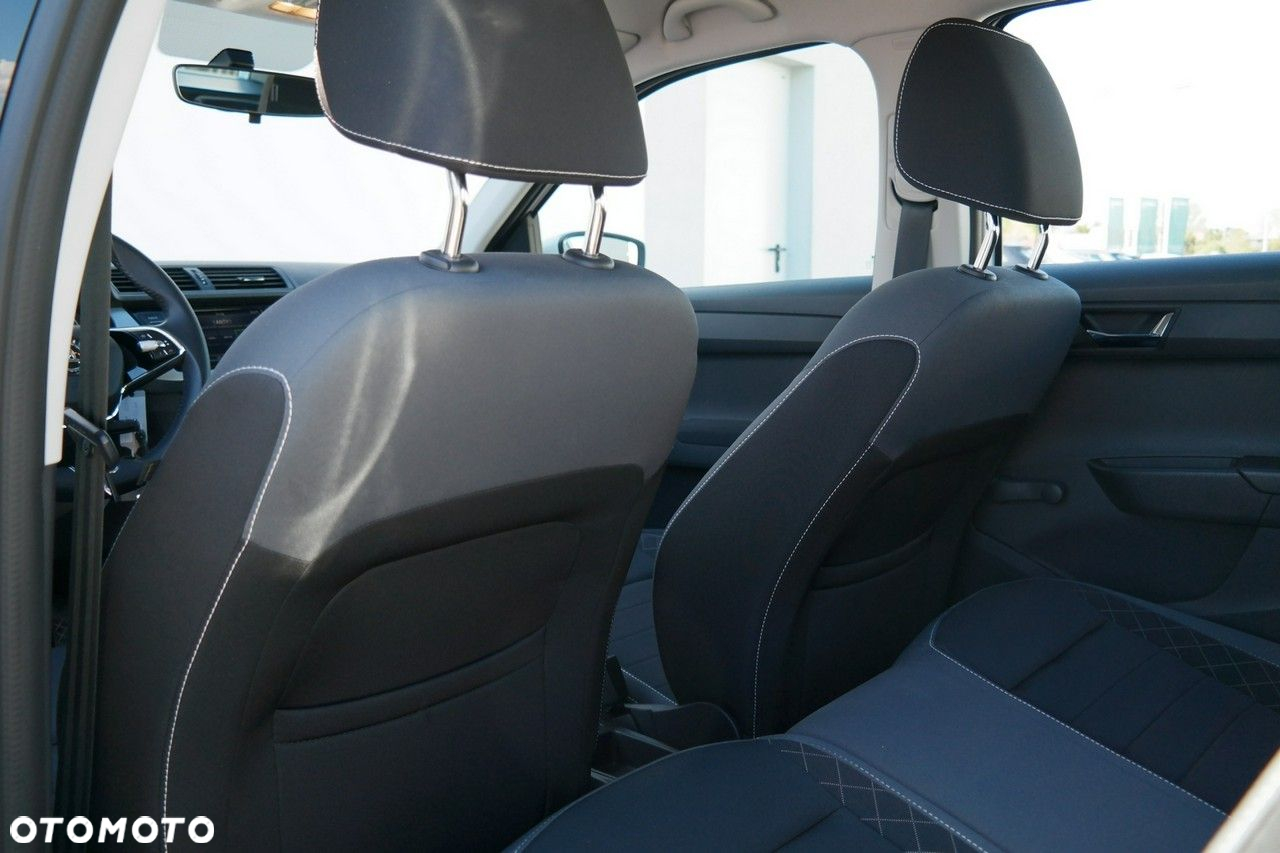 Skoda Fabia - 8