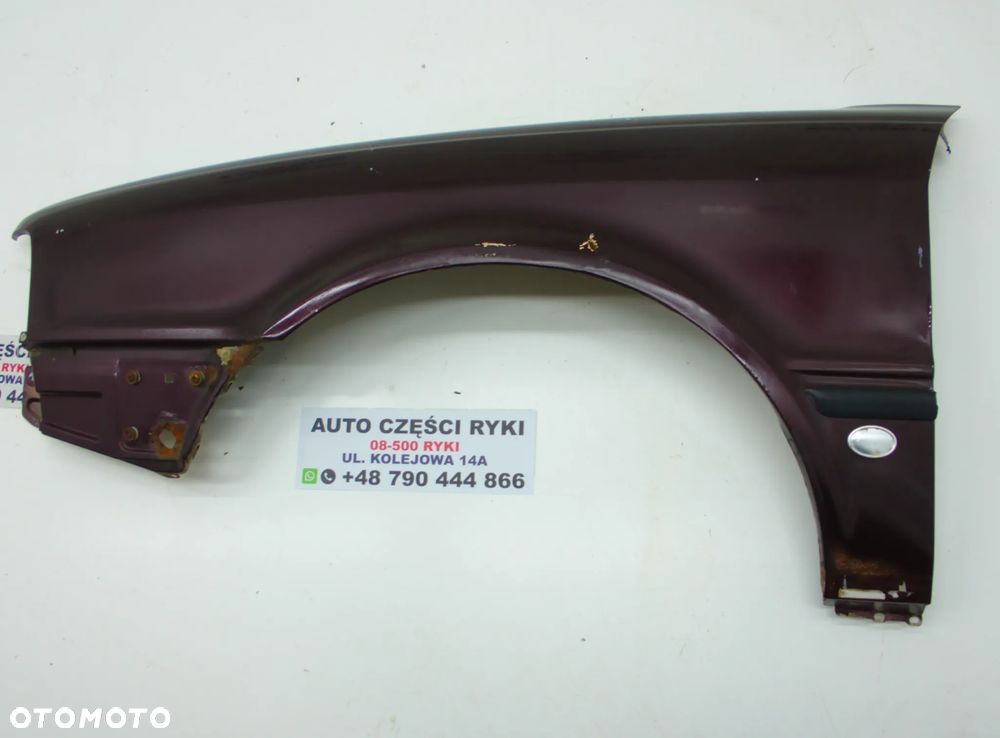Audi 80 B4 Błotnik lewy przód - 1