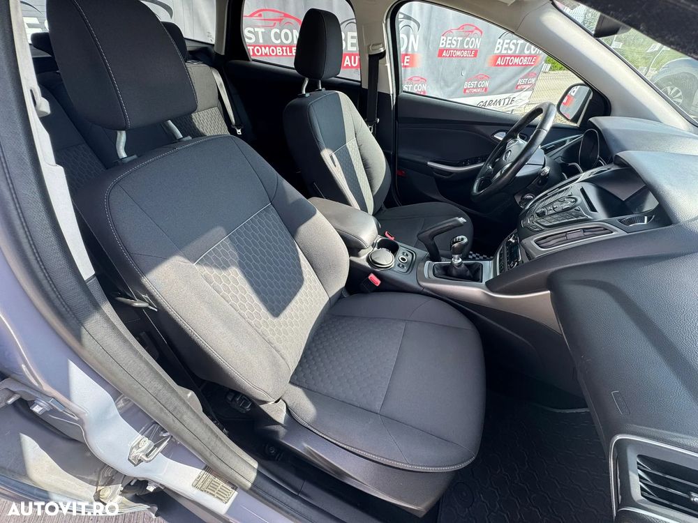 Ford Focus 1.6 TDCI DPF Start-Stopp-System Titanium - 10