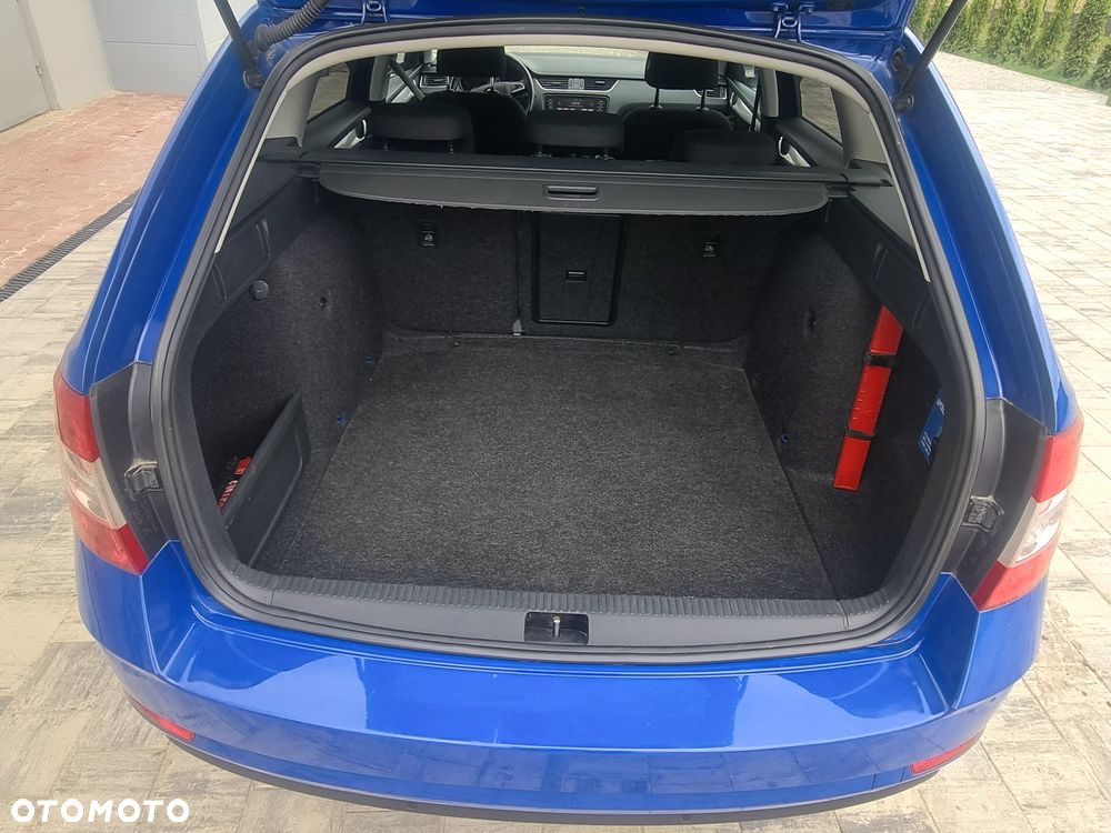 Skoda Octavia 1.6 TDI Drive DSG - 5