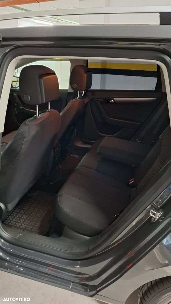 Volkswagen Passat 2.0 TDI DPF DSG Comfortline - 8