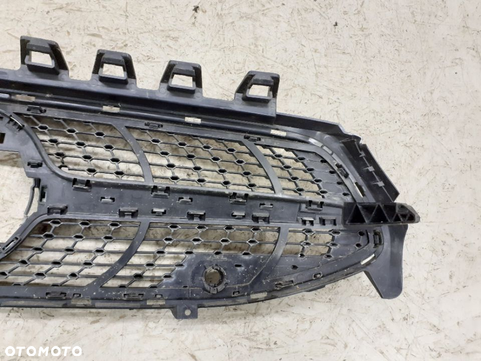 GRILL ATRAPA MERCEDES CLA W118 - 7