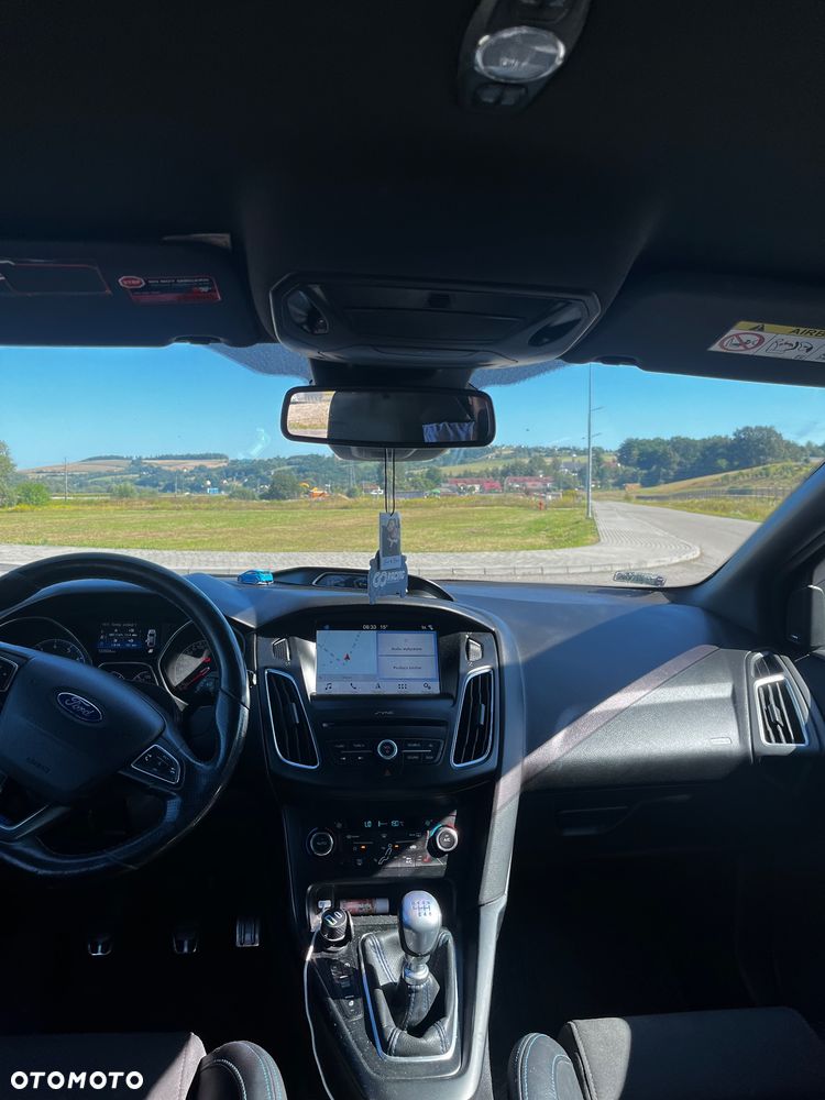 Ford Focus - 13