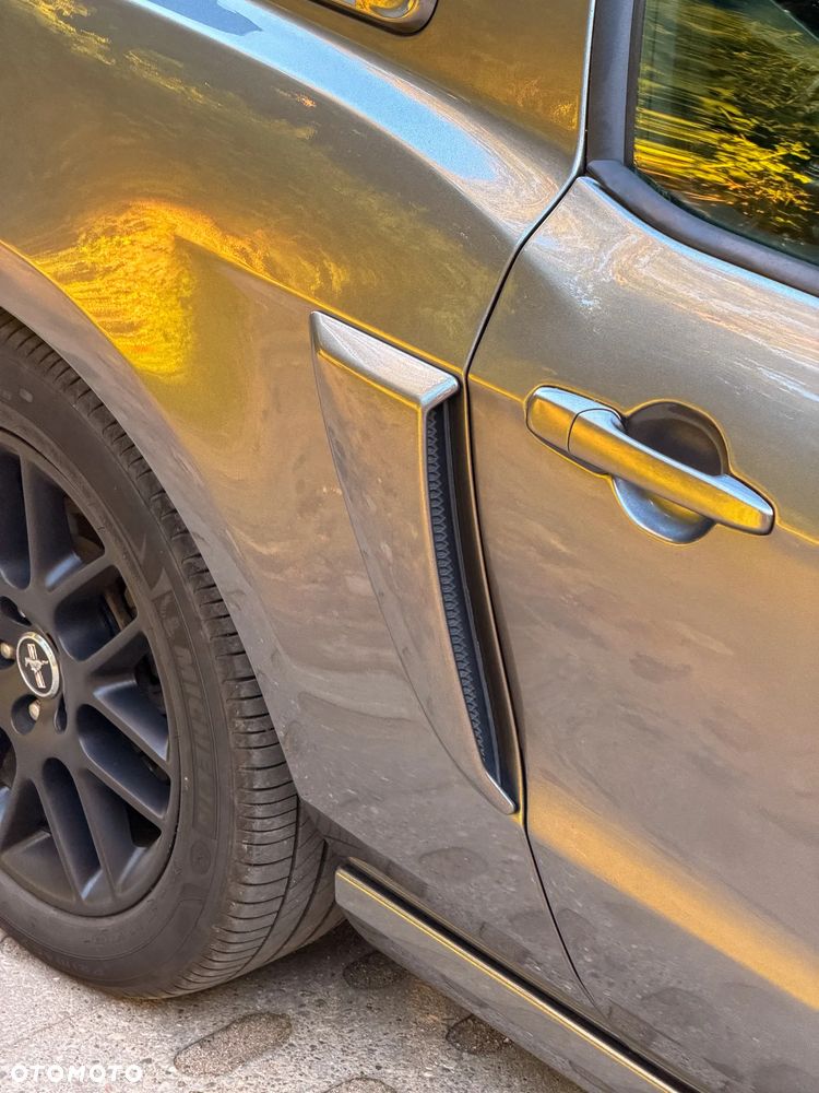 Ford Mustang 3.7 V6 Premium - 10