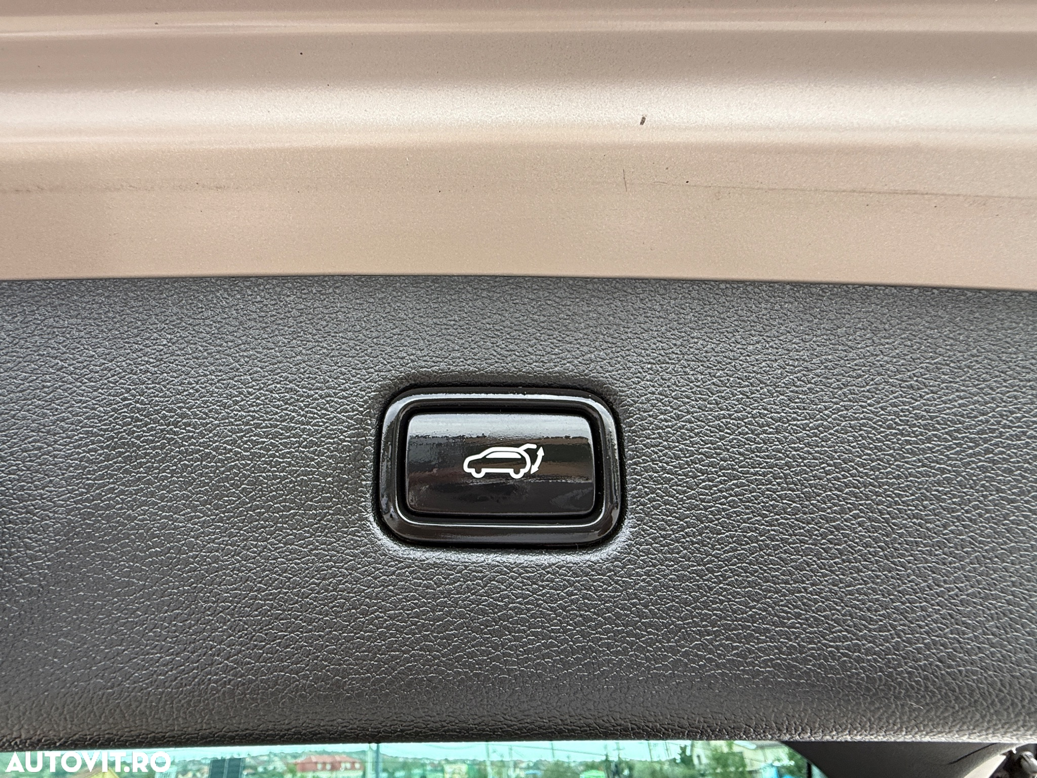 Hyundai Tucson 2.0 CRDI 4WD 6AT Luxury Pack+ - 16