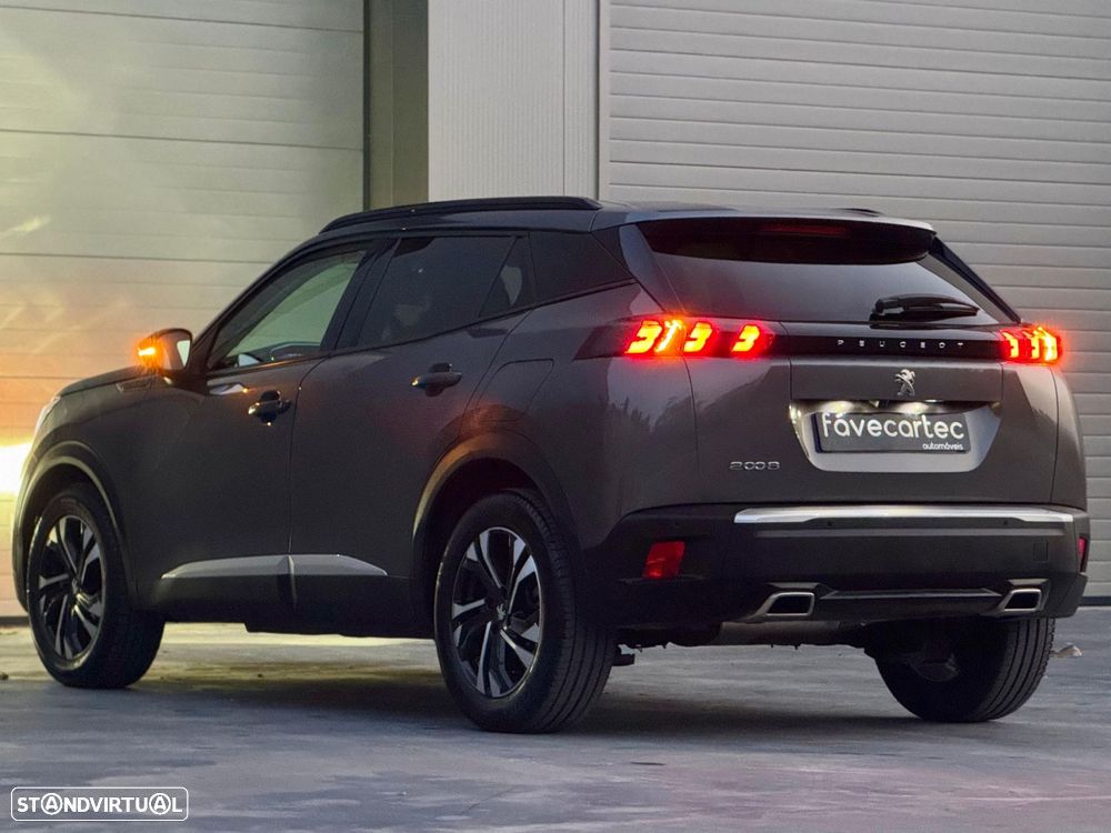 Peugeot 2008 1.2 PureTech Allure EAT8 - 20