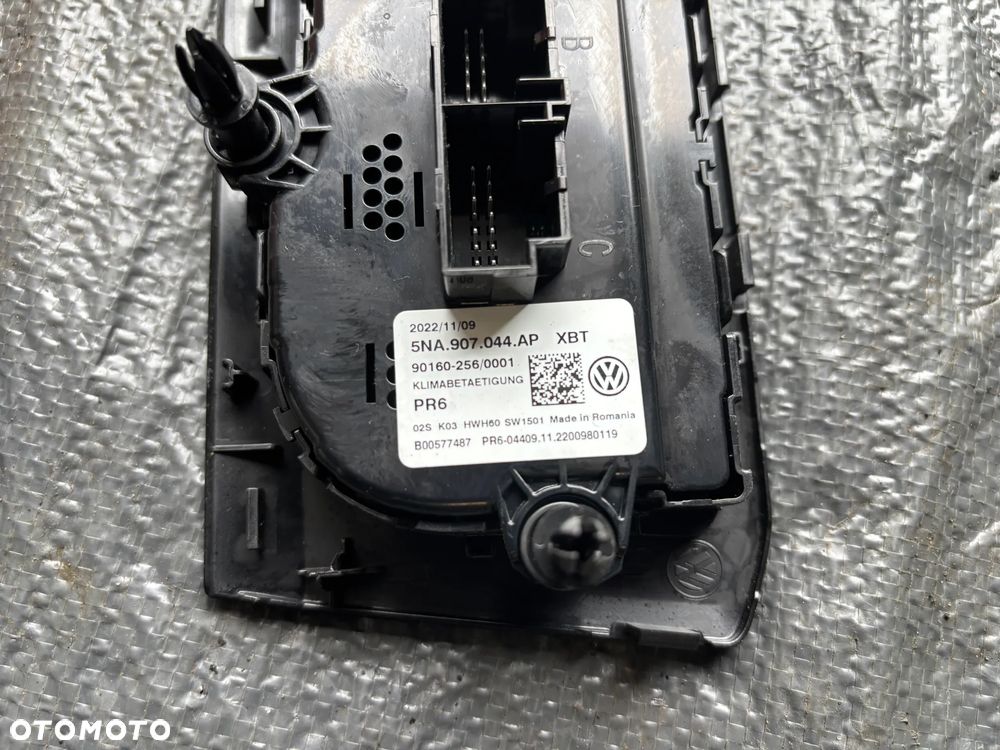 Vw Tiguan Rline przełącznik panel klimatyzacji 5NA907044AP - 3