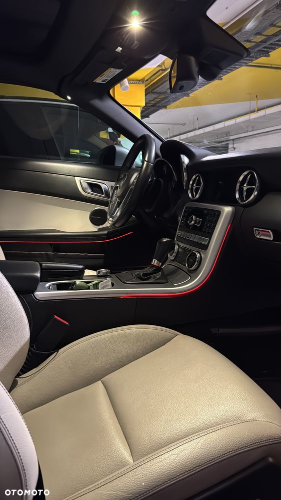 Mercedes-Benz SLK 250 CGI - 37