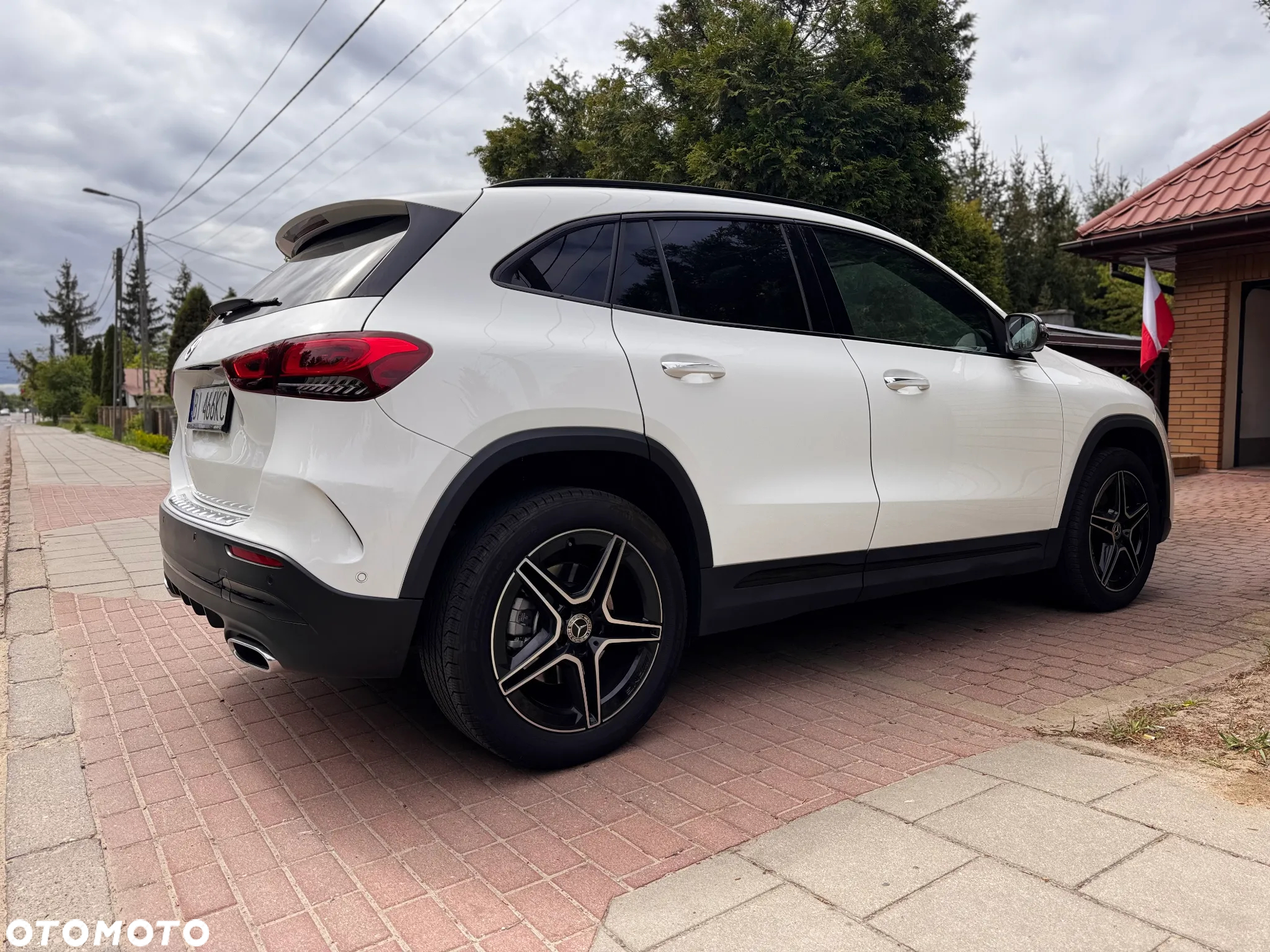 Mercedes-Benz GLA 250 8G-DCT AMG Line - 11