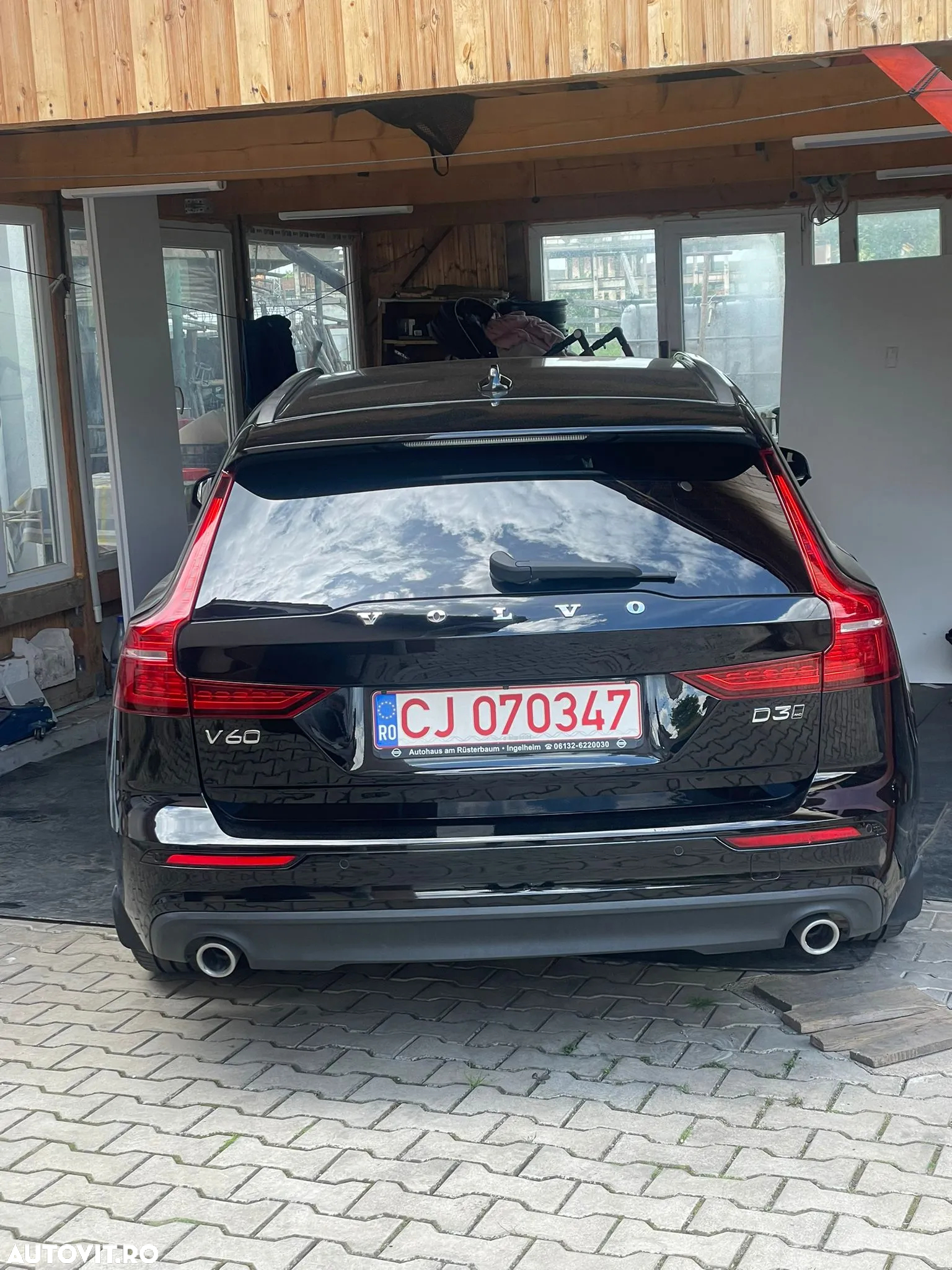 Volvo V60 D3 Momentum Pro - 4