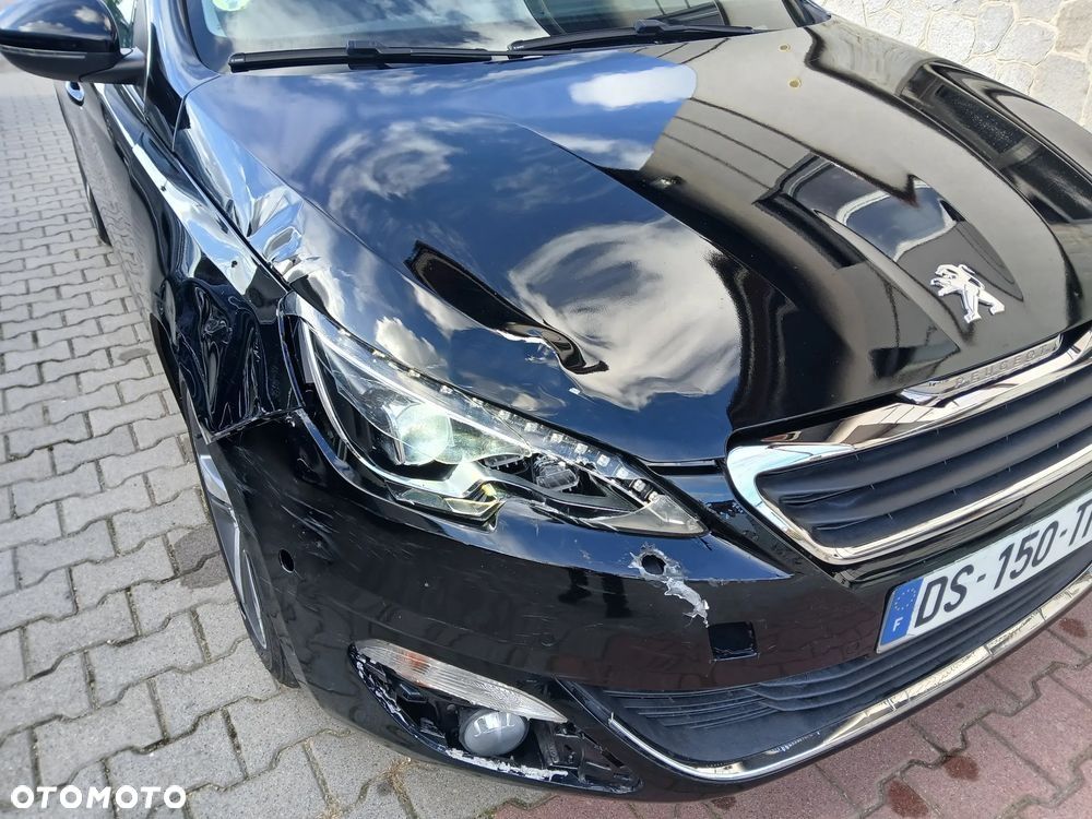 Peugeot 308 2015 photo 4