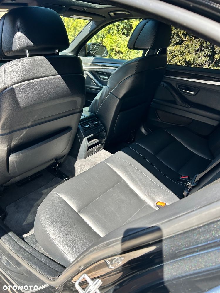 BMW Seria 5 535i xDrive Sport-Aut Luxury Line - 8