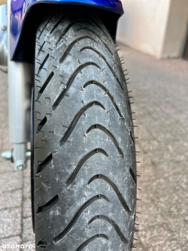 Suzuki GS - 3