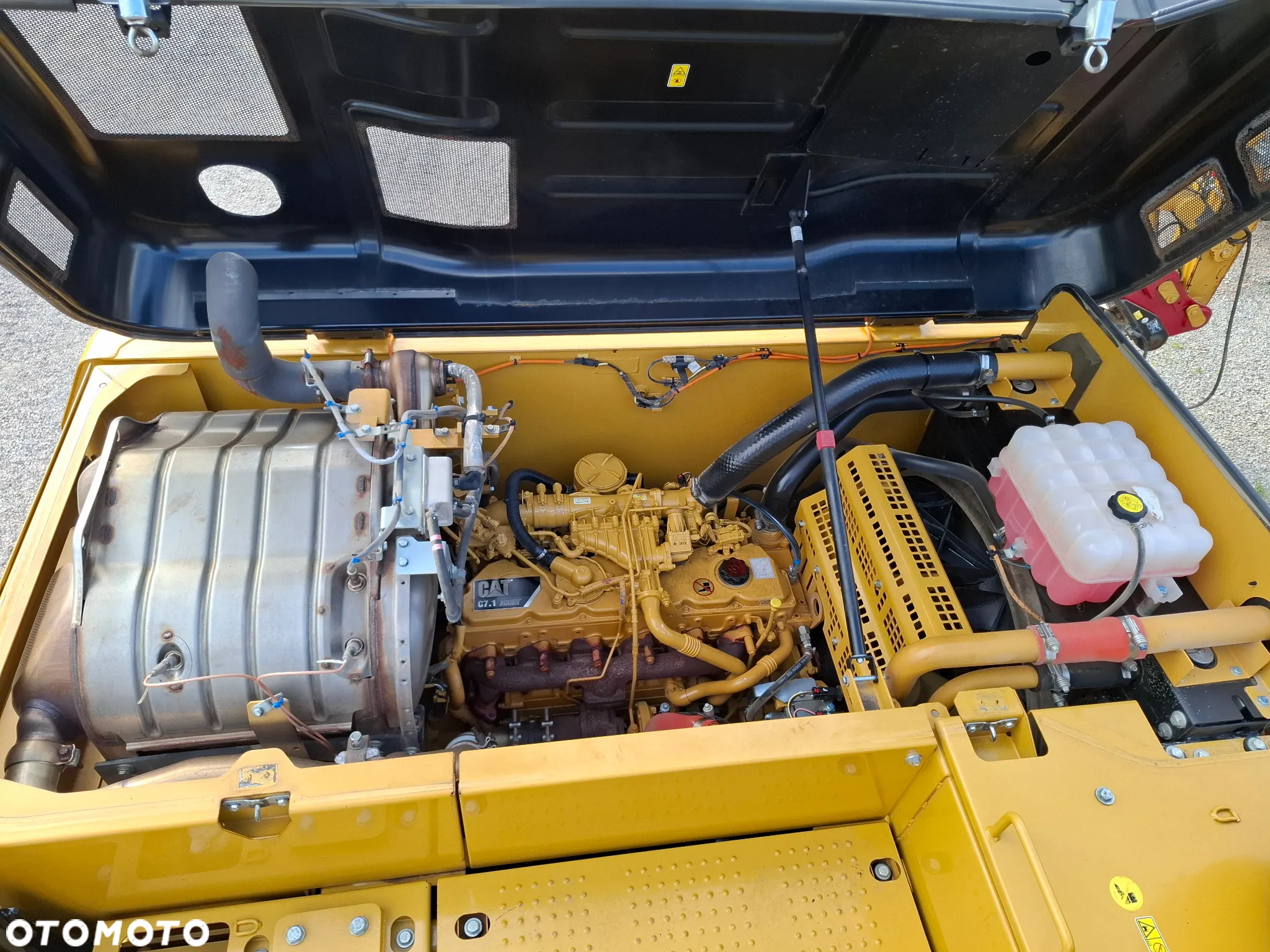 Caterpillar CAT 323 FL - 17