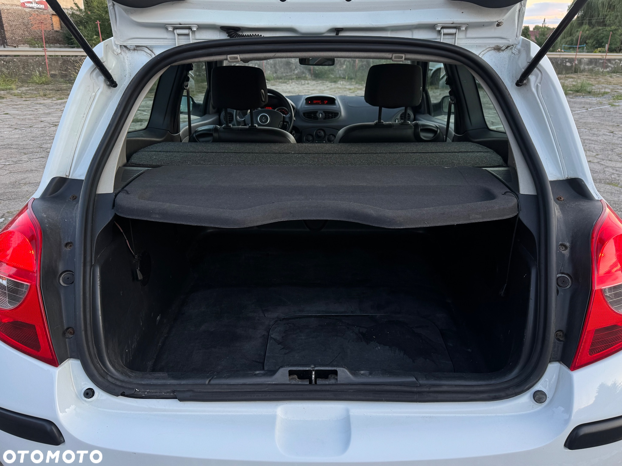 Renault Clio 1.5 dCi Alize - 8