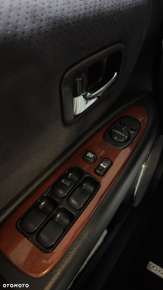 Lexus IS 200 SC Elegance - 19