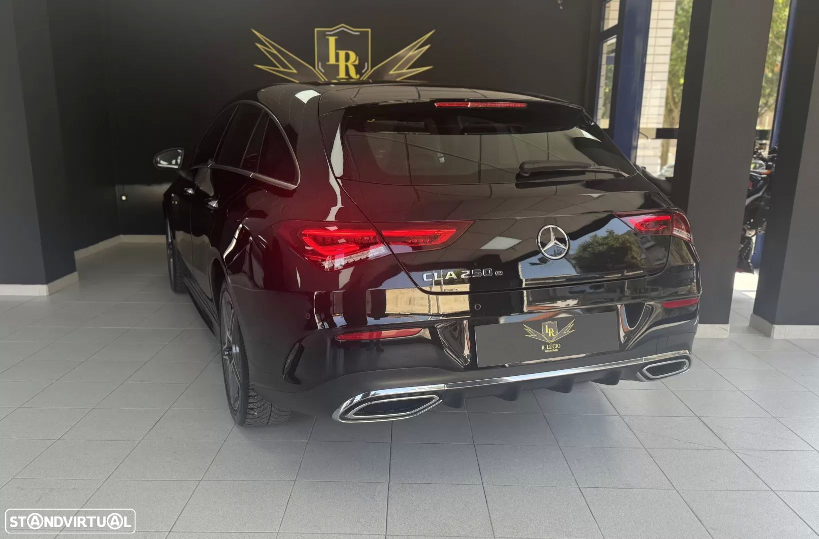 Mercedes-Benz CLA 250 e Shooting Brake AMG Line - 27