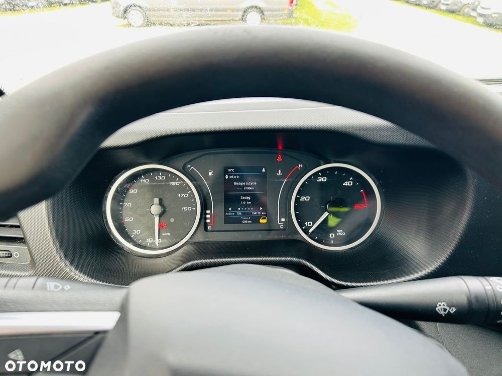 Mercedes-Benz Sprinter - 18