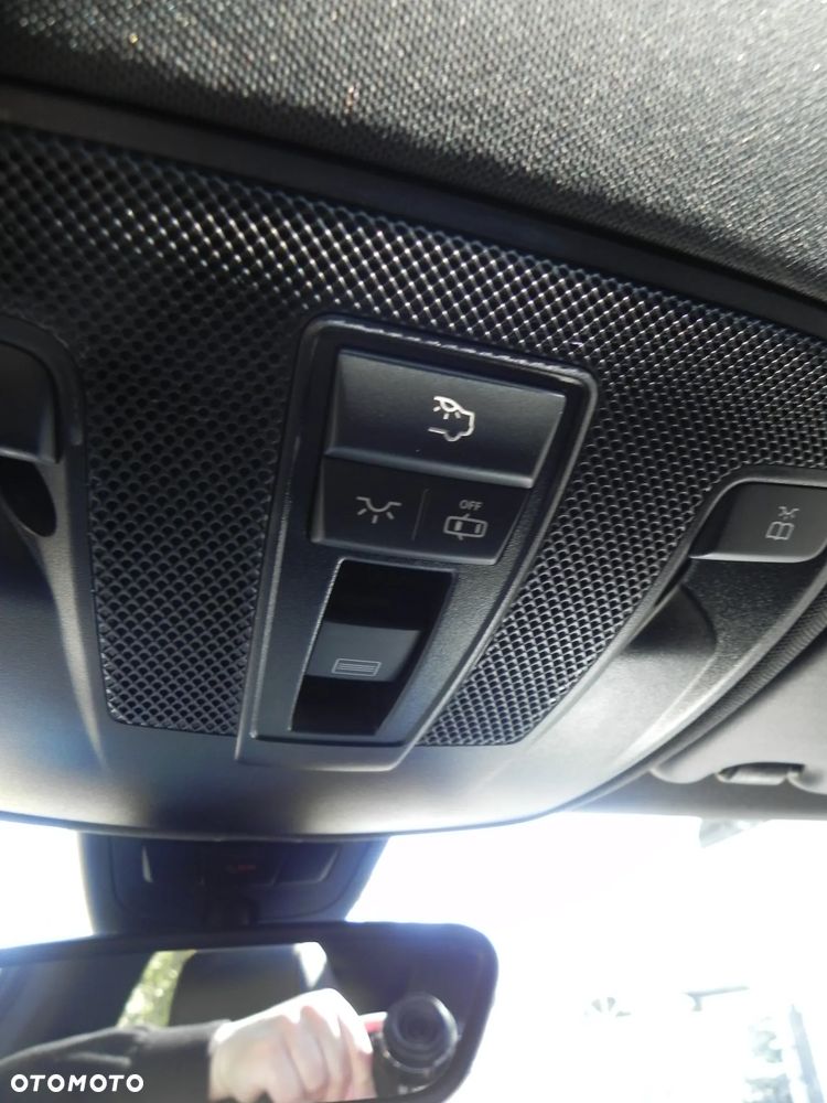 Mercedes-Benz CLA - 18