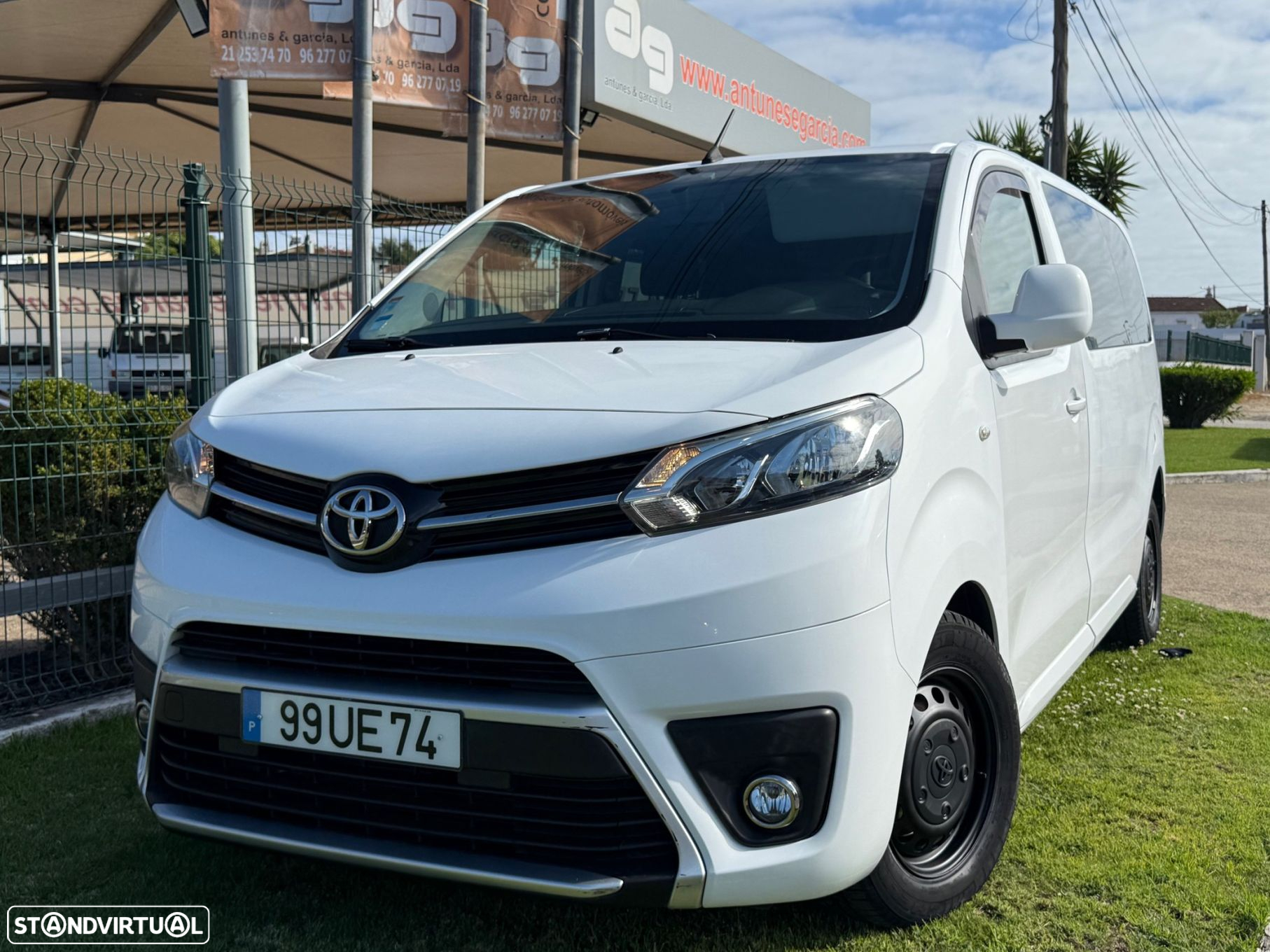 Toyota Proace Verso 1.6 D-4D L2 1.2T Comfort 9L TC+TAC - 33