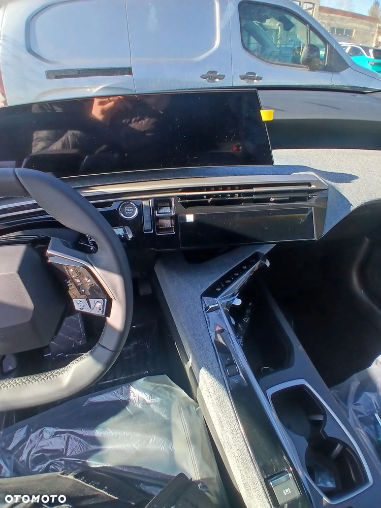 Peugeot 3008 1.2 PureTech mHEV Allure e-DCS6 - 9