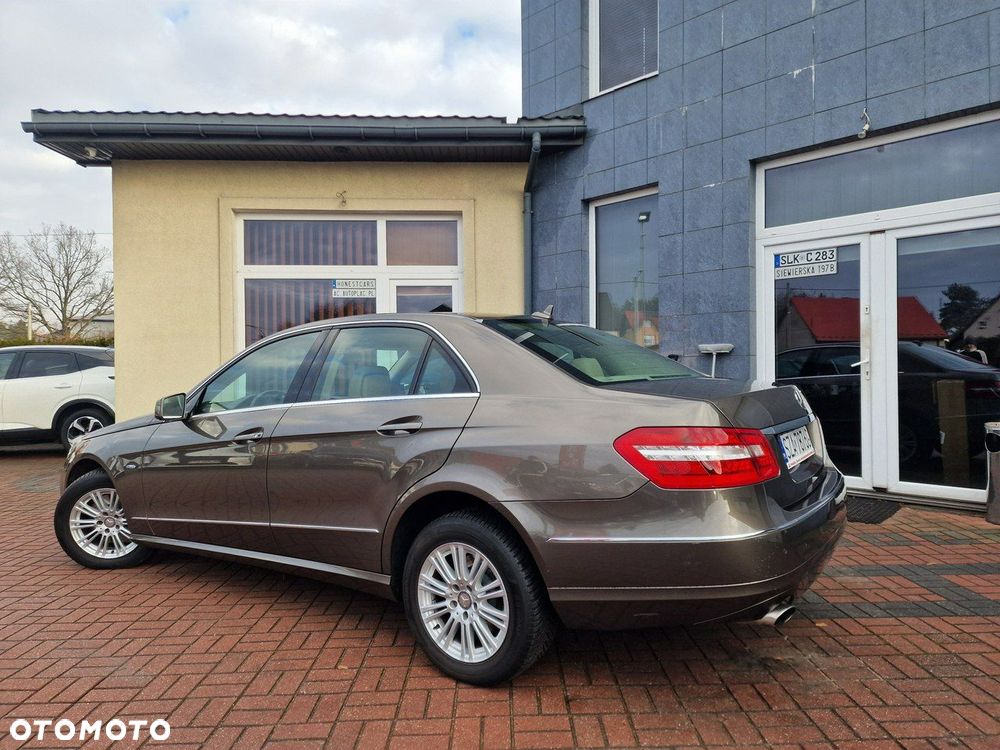 Mercedes-Benz Klasa E - 6