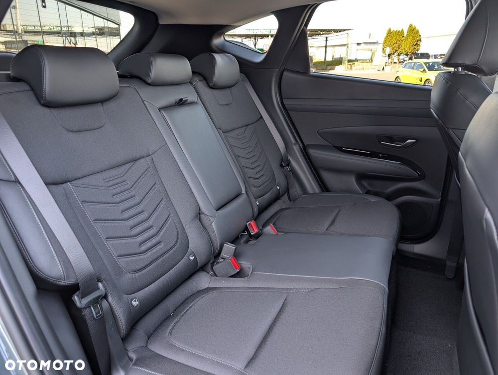 Hyundai Tucson 1.6 T-GDi HEV Executive 4WD - 22