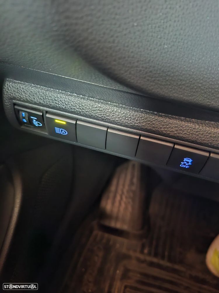 Toyota Corolla Touring Sports 1.8 Hybrid Comfort+P.Sport - 18