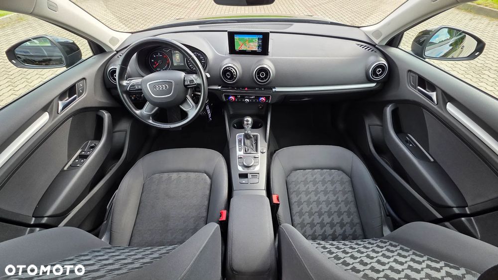 Audi A3 Sportback 1.6 TDI (clean diesel) S tronic Attraction - 13