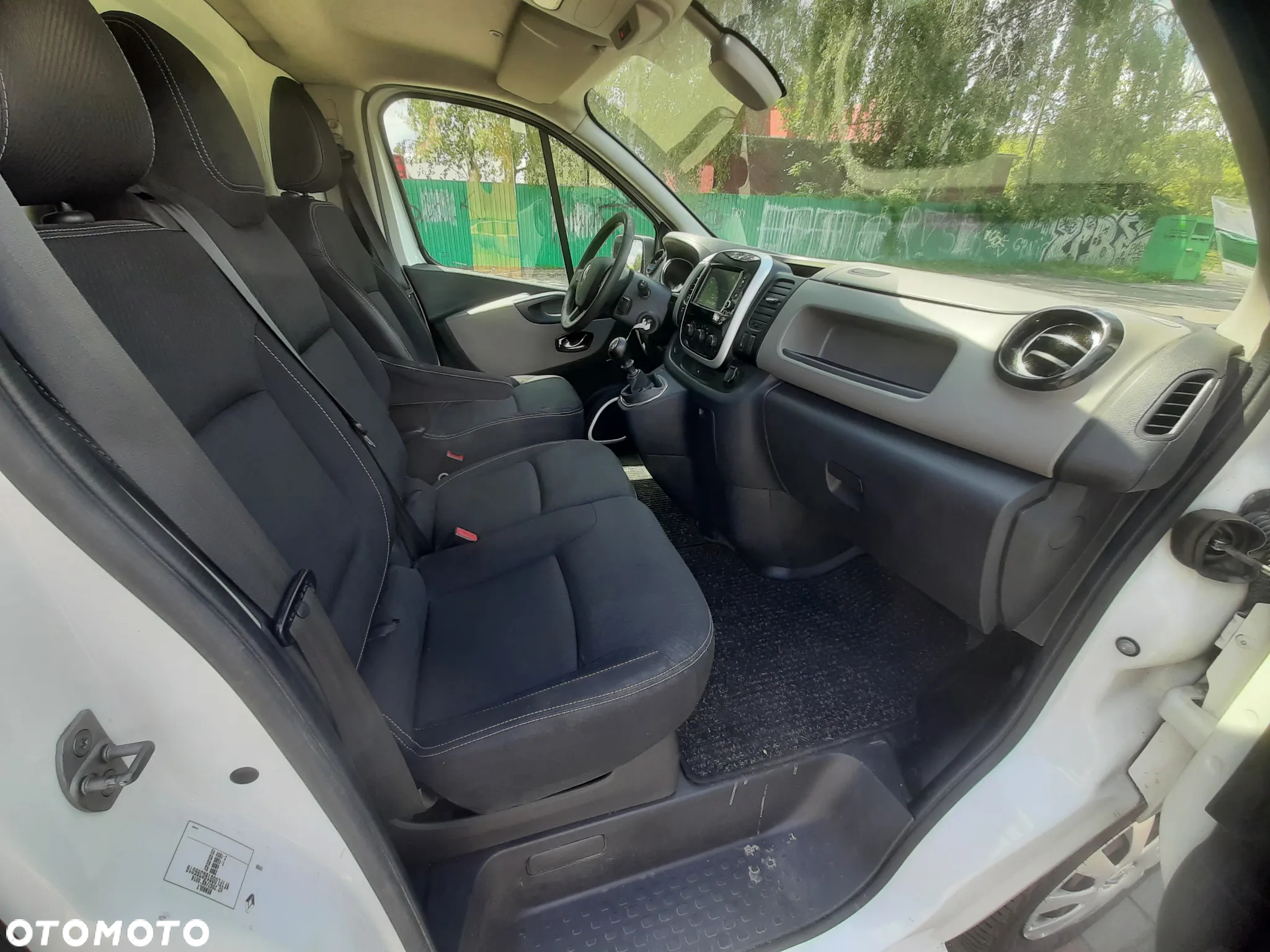 Renault Trafic - 14