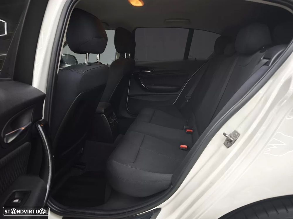 BMW 118 d Line Urban - 36