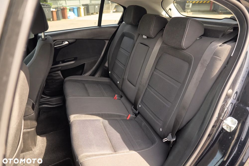 Fiat Tipo 1.6 MultiJet 16v Lounge DDCT - 16