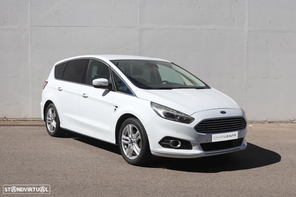 Ford S-Max - 32