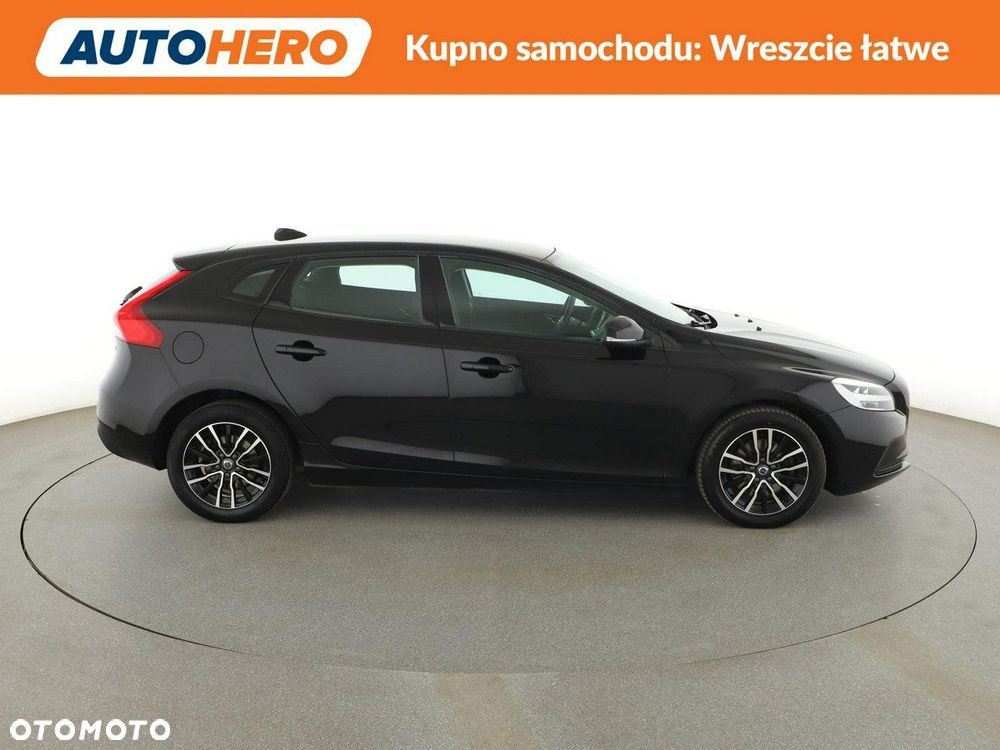Volvo V40 T2 Momentum - 10