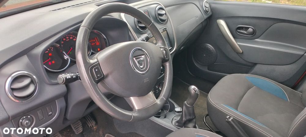 Dacia Logan 0.9 TCe SL Celebration S&S EU6 - 39