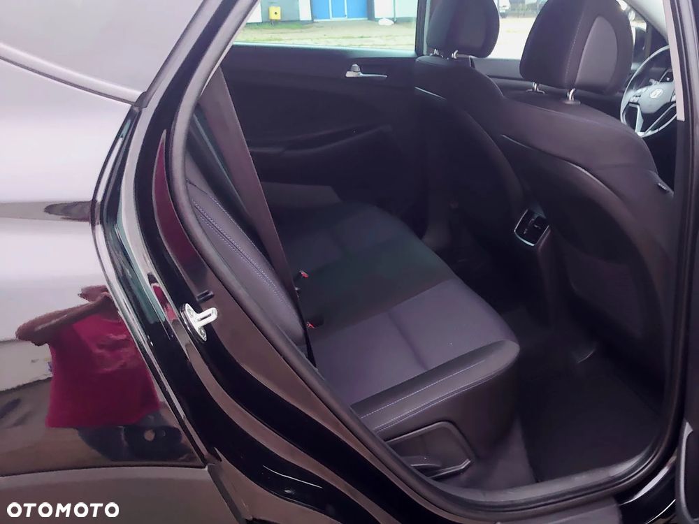 Hyundai Tucson blue 1.6 GDi 2WD Navi - 12