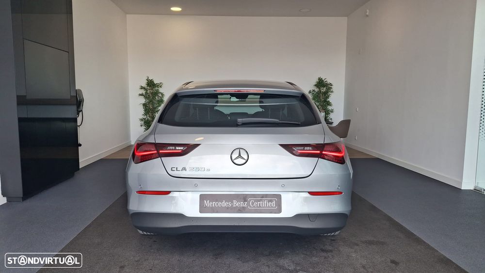 Mercedes-Benz CLA 250 e Shooting Brake Style Plus - 8