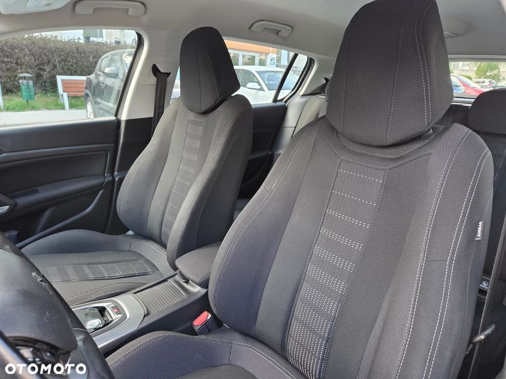 Peugeot 308 1.2 PureTech Active S&S - 13