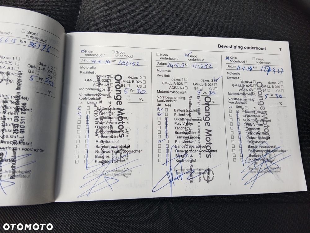 Opel Insignia 1.6 T Cosmo - 22