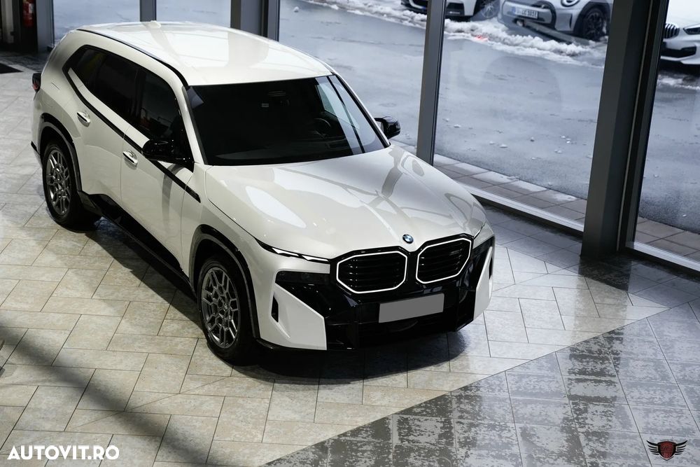 BMW XM 50e - 7