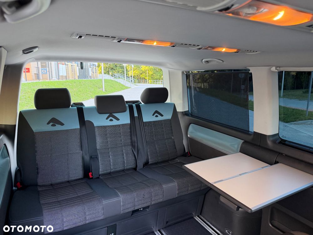 Volkswagen Multivan - 20