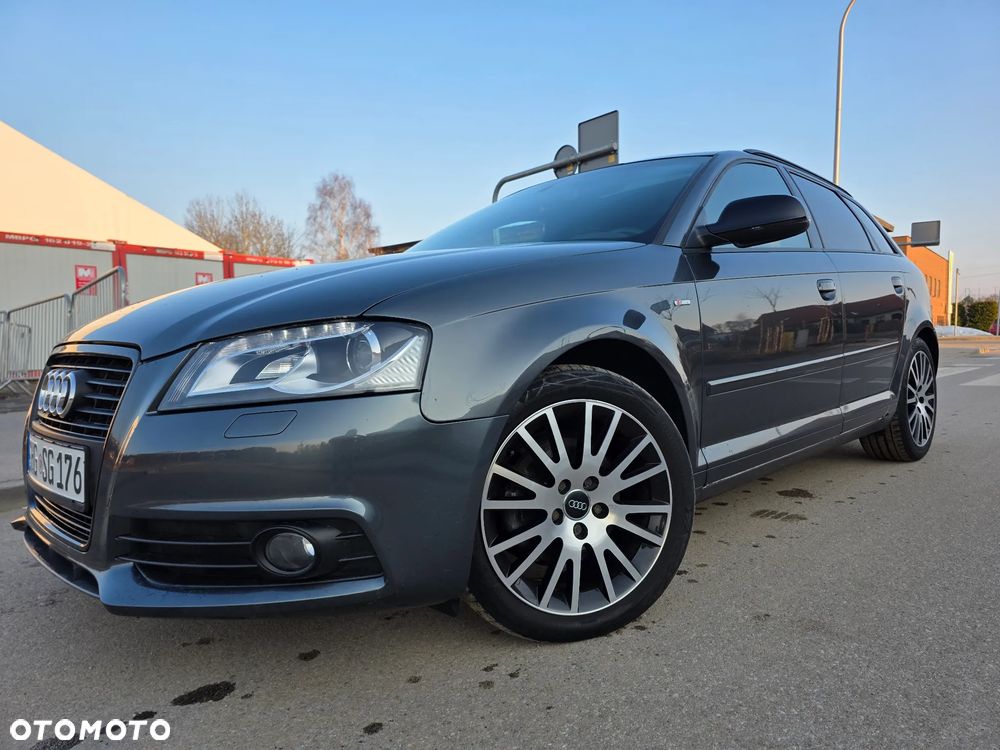 Audi A3 Sportback 2.0 TDI S line Sportpaket plus - 1