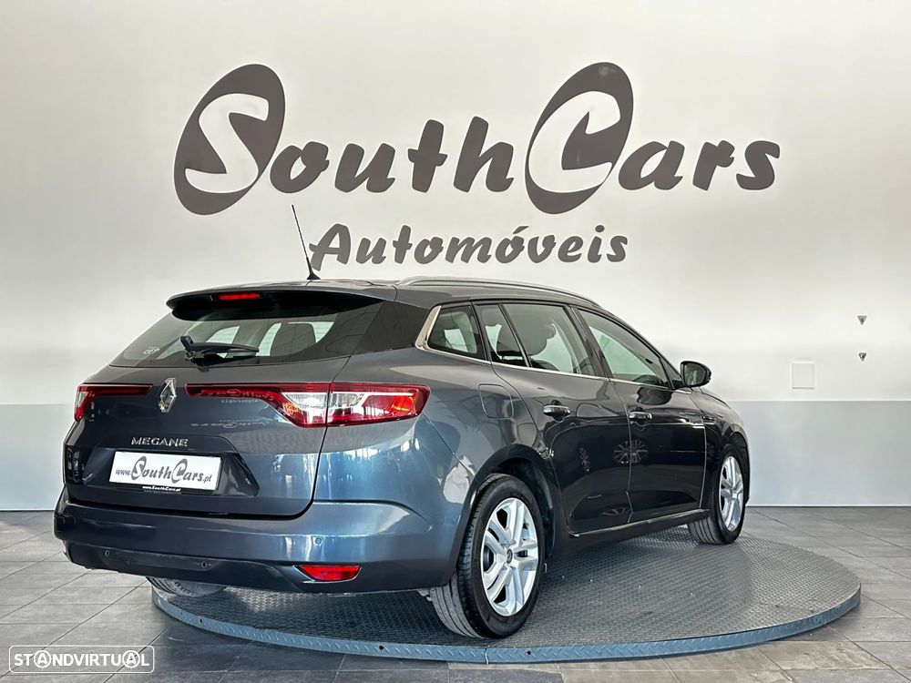 Renault Mégane Sport Tourer - 3