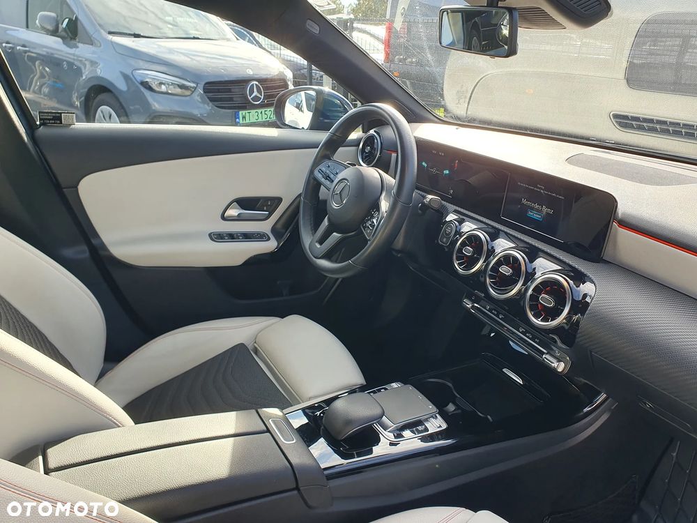 Mercedes-Benz Klasa A 200 Style 7G-DCT - 17