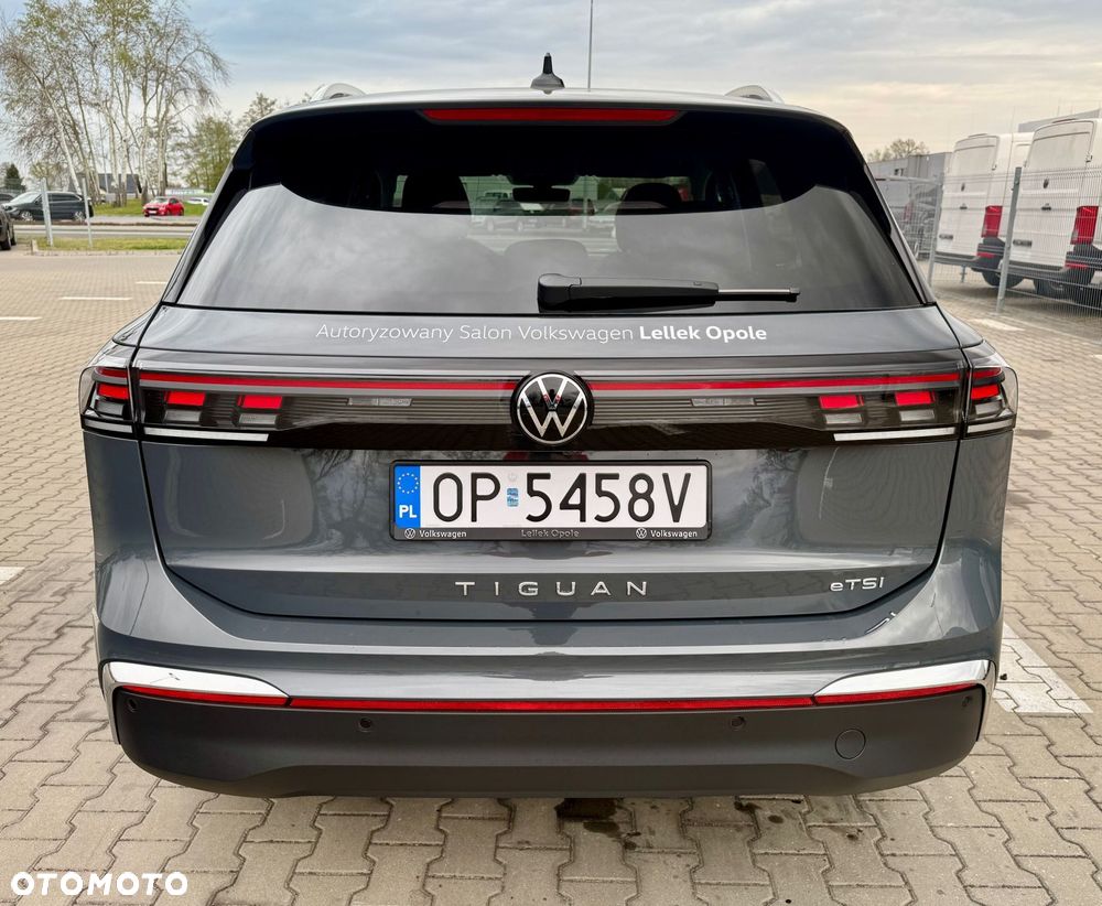 Volkswagen Tiguan - 5
