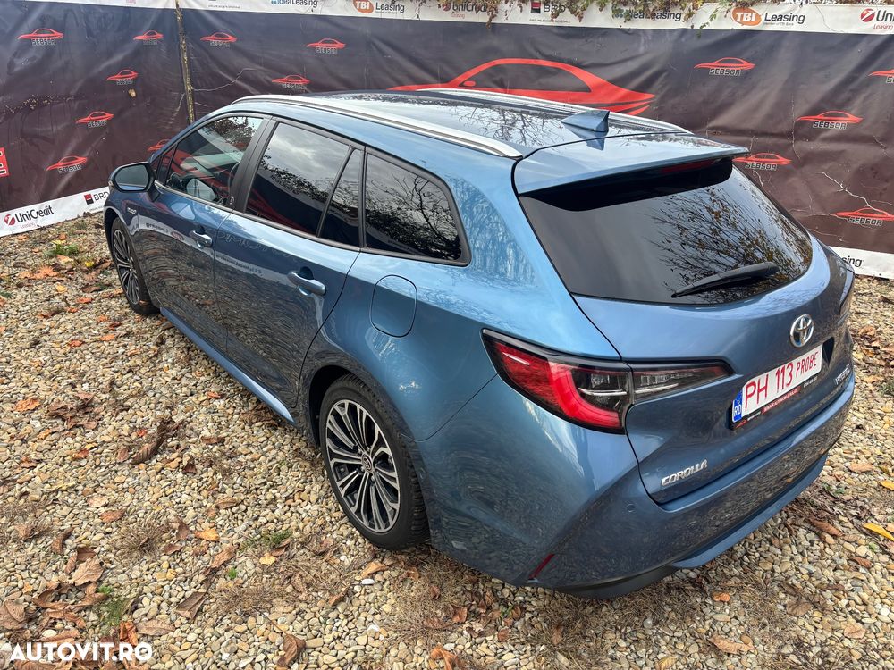 Toyota Corolla 2.0 Hybrid Team Deutschland - 13