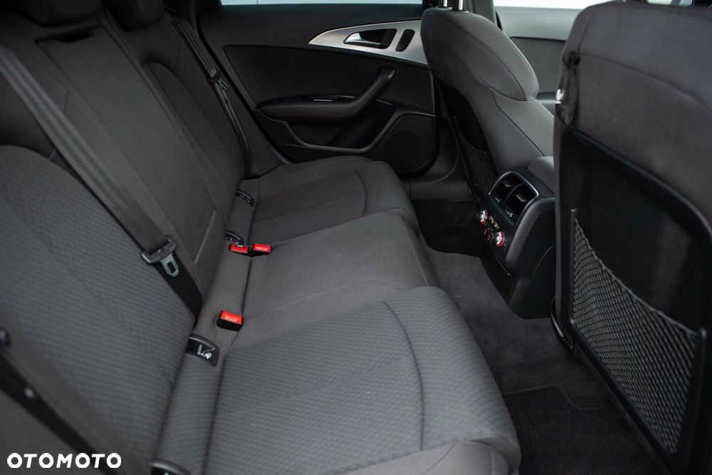 Audi A6 Avant 2.0 TDI ultra S tronic - 32